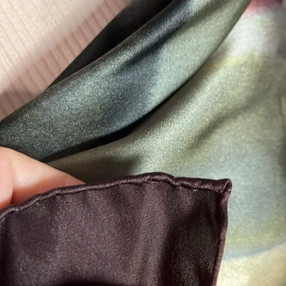 Romeo Gigli Elegant Hand-Rolled Multicolor Silk Scarf